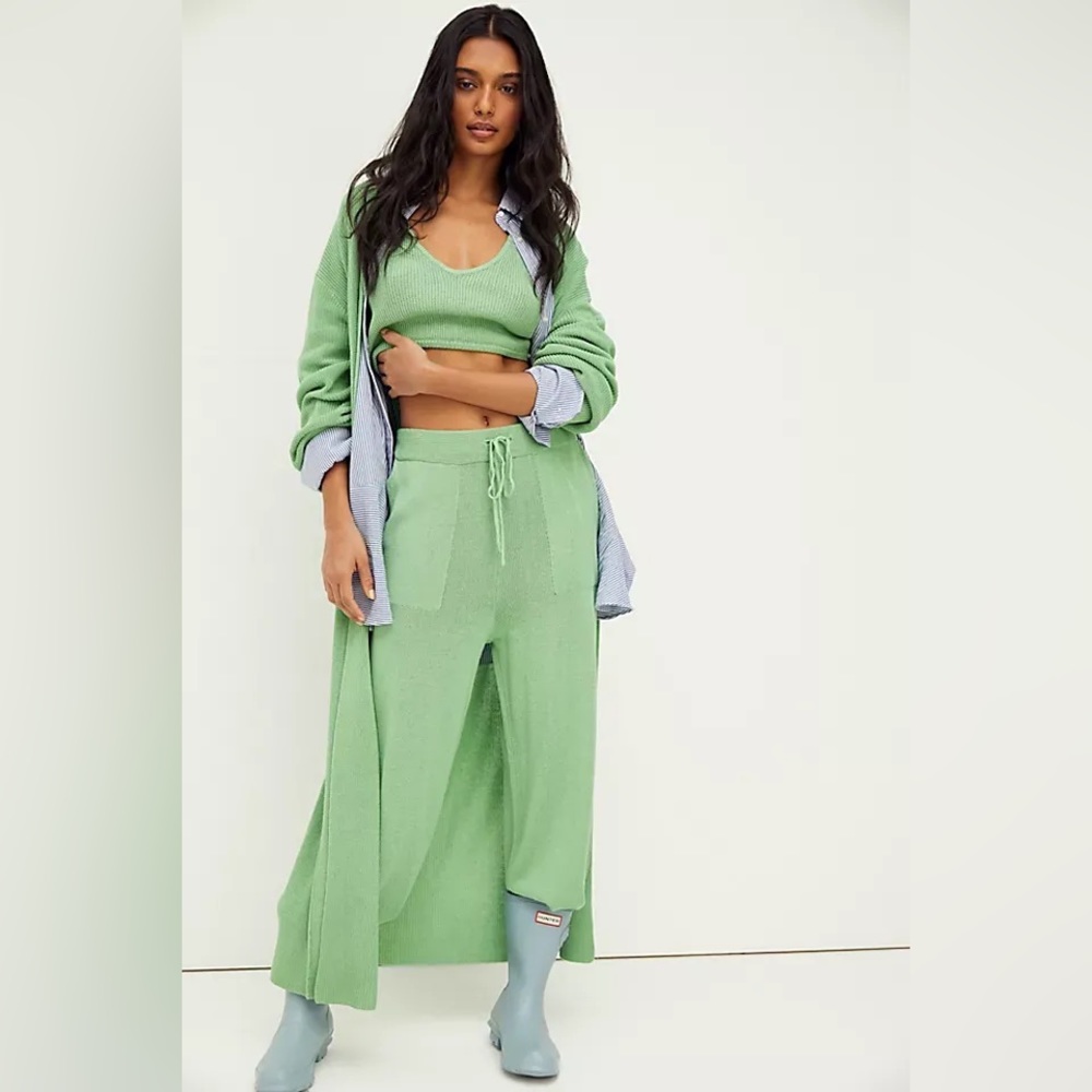 FREE PEOPLE 3 piece set “living in this sweater set” size S (fits between S-M)